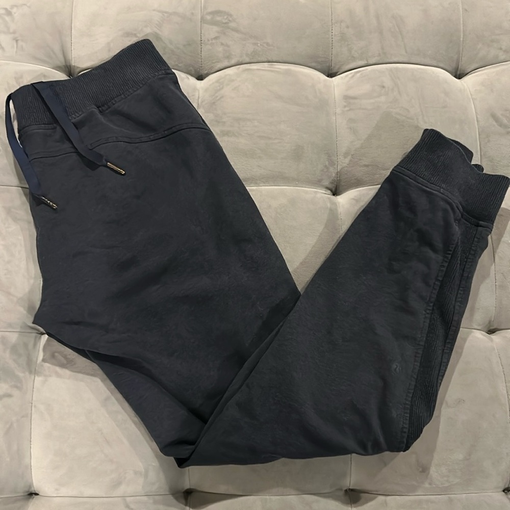 Lululemon Scuba Joggers Deep Indigo Navy Blue 6